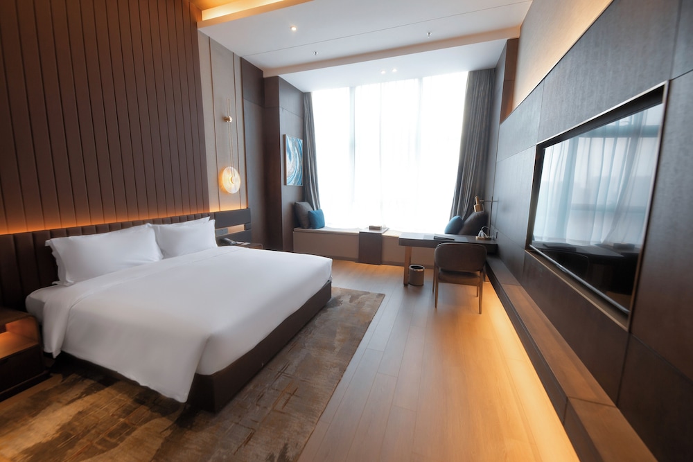 Executive Room, 1 King Bed photo 2