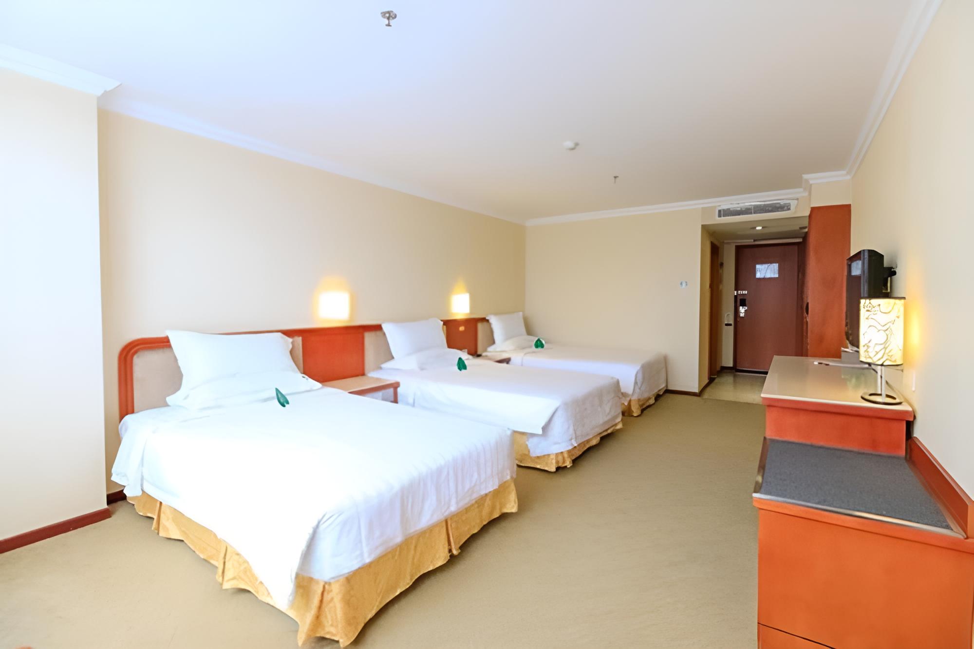 Superior Triple Room photo 1