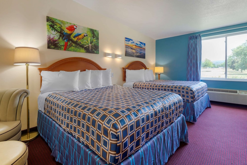 Suite, Multiple Beds, Non Smoking photo 1