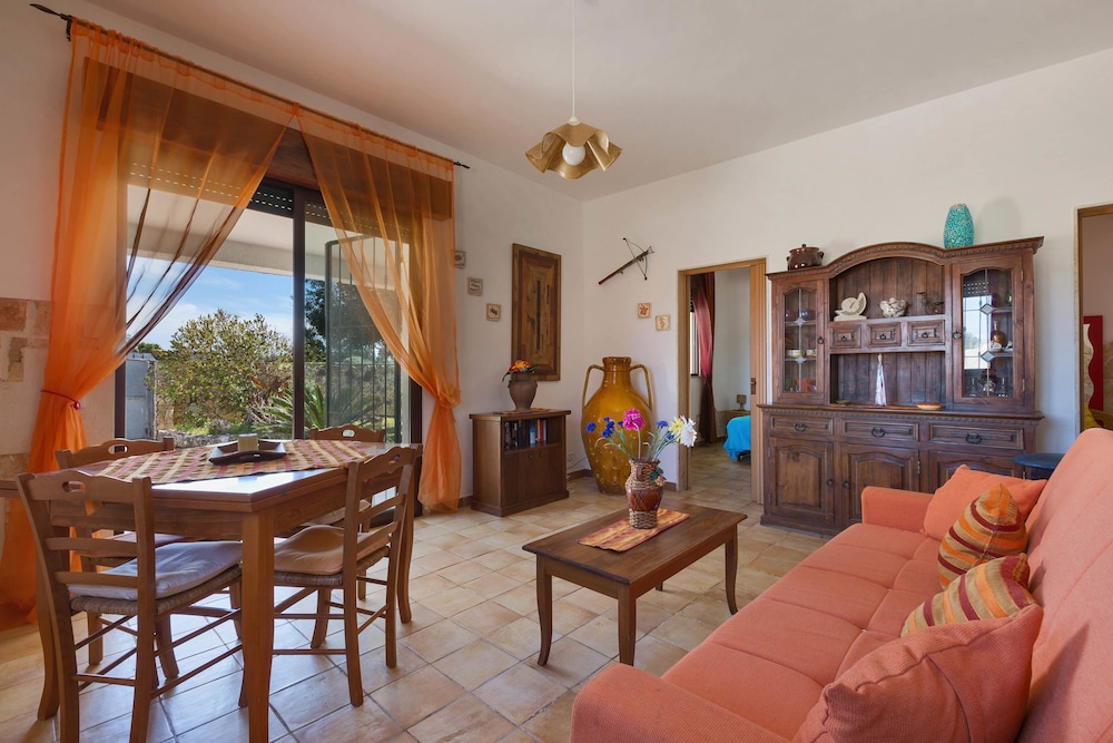 Standard House, 2 Bedrooms