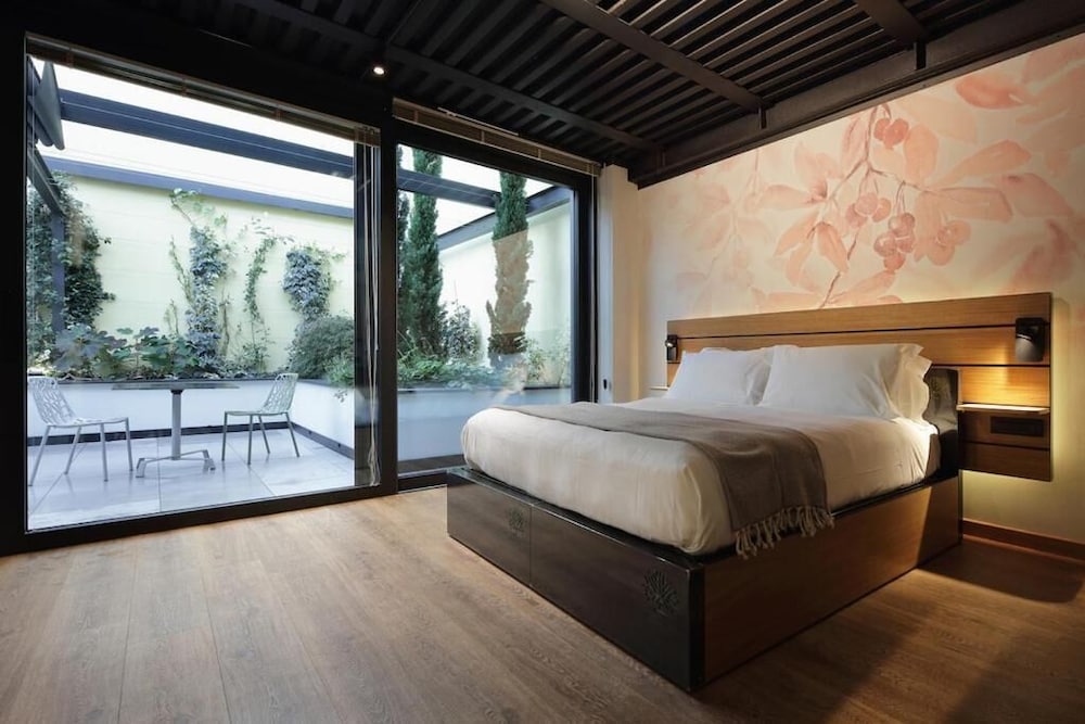 Superior Double or Twin Room, Ground Floor