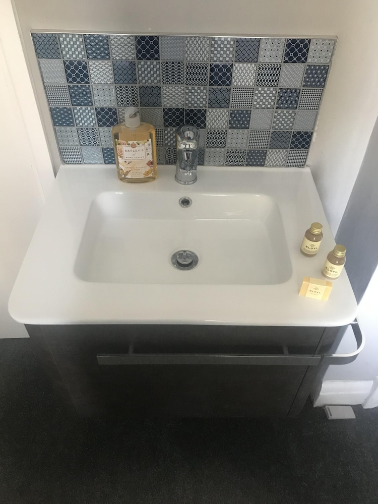 Double Room, Ensuite (Small ) photo 2