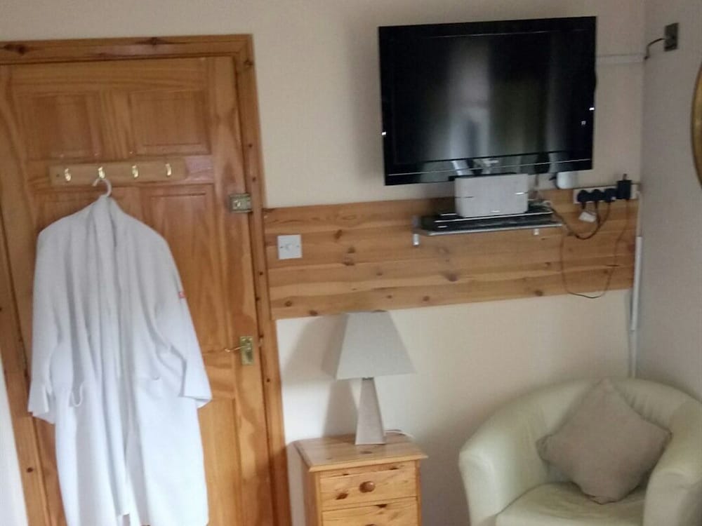 Single Room, Private Bathroom (Private Shower Facilities) photo 2