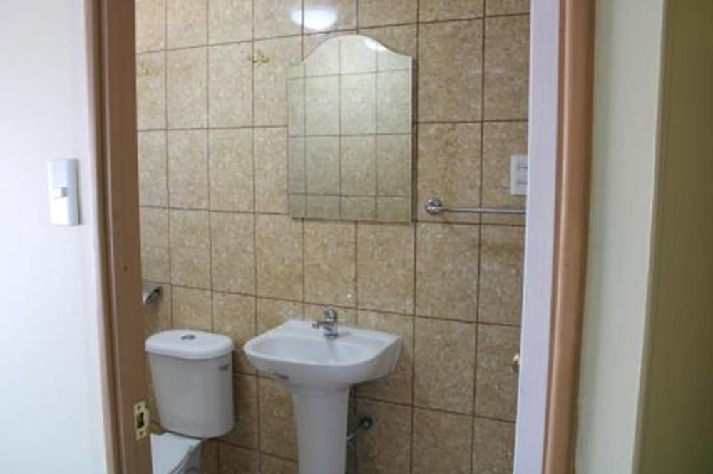 Single Room, 1 Twin Bed, Private Bathroom photo 2