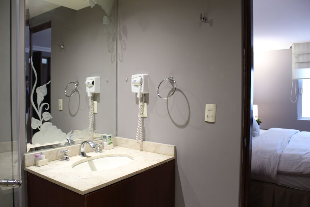 Standard Room - Photo 8