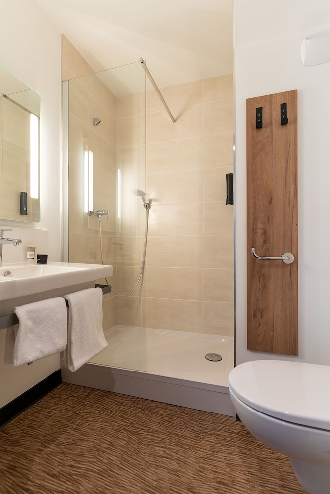 Double Room - Photo 9