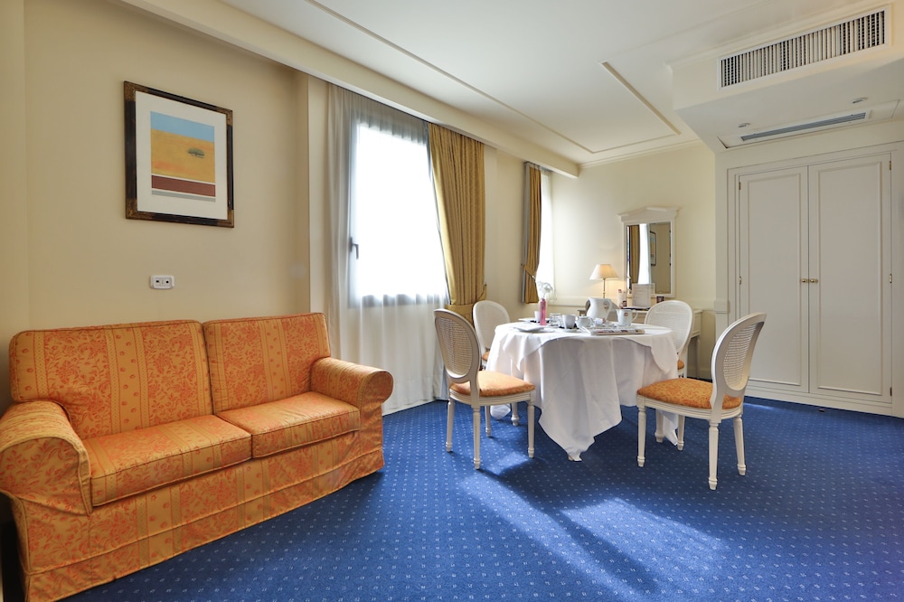 Junior Suite - Photo 7
