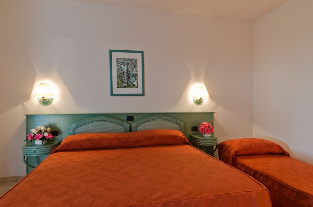 Triple Room, Pool Access