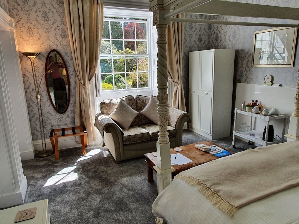 Superior Double Room, Ensuite, Garden View (4-POSTER ROOM) photo 3