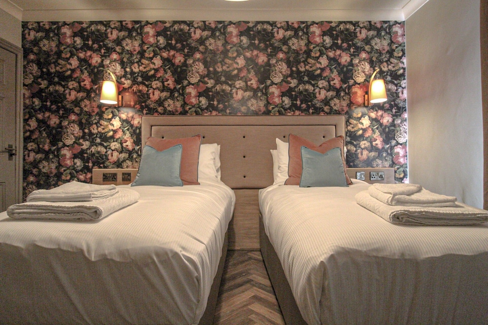 Twin Room, Ensuite - Photo 5