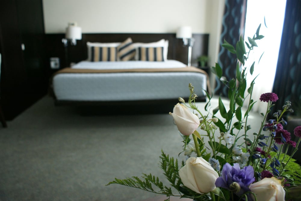 Junior Suite, Partial Ocean View - Photo 8