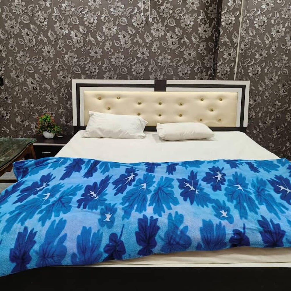 Deluxe Room, Balcony, City View photo 1
