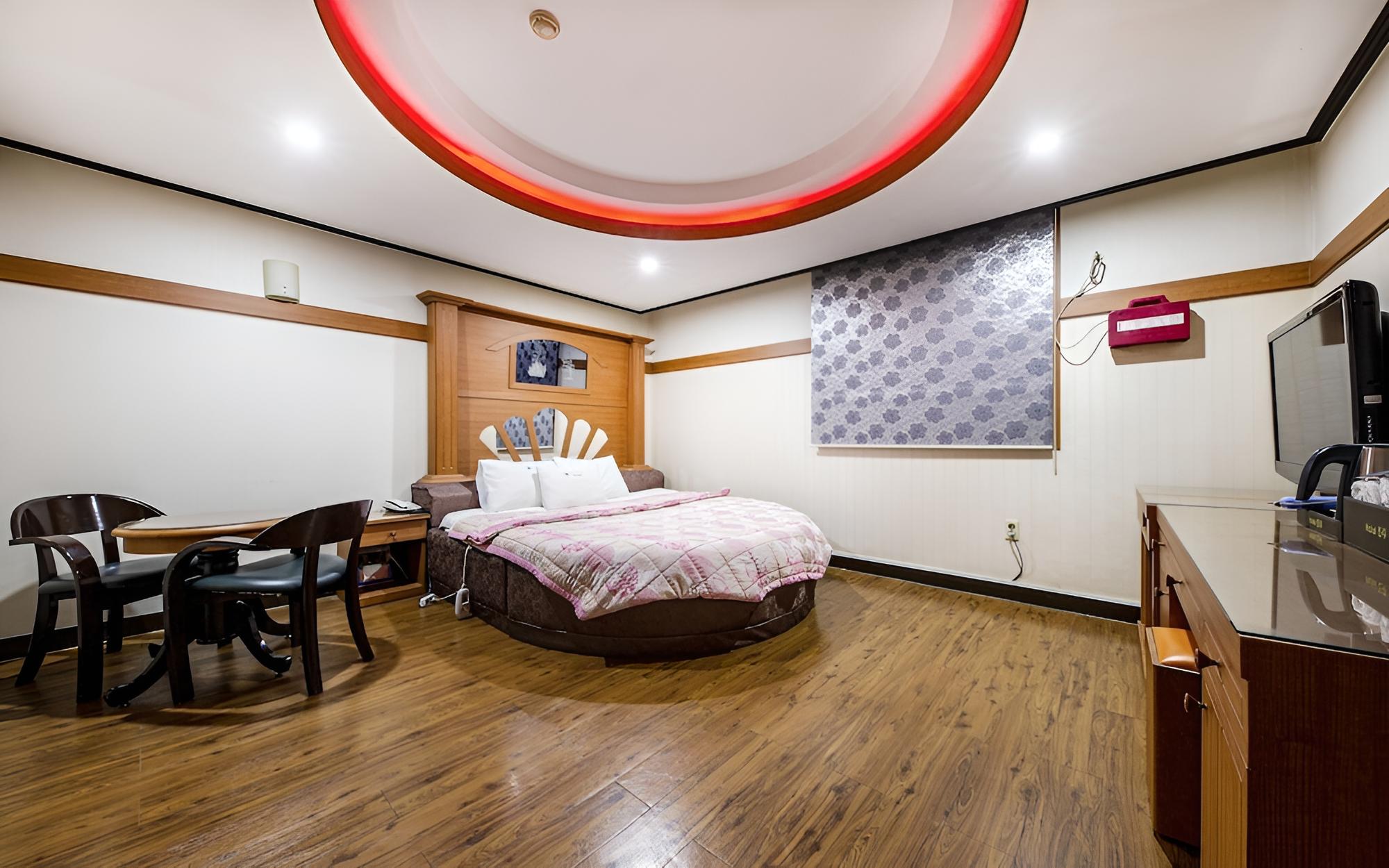 Room (VIP) photo 1