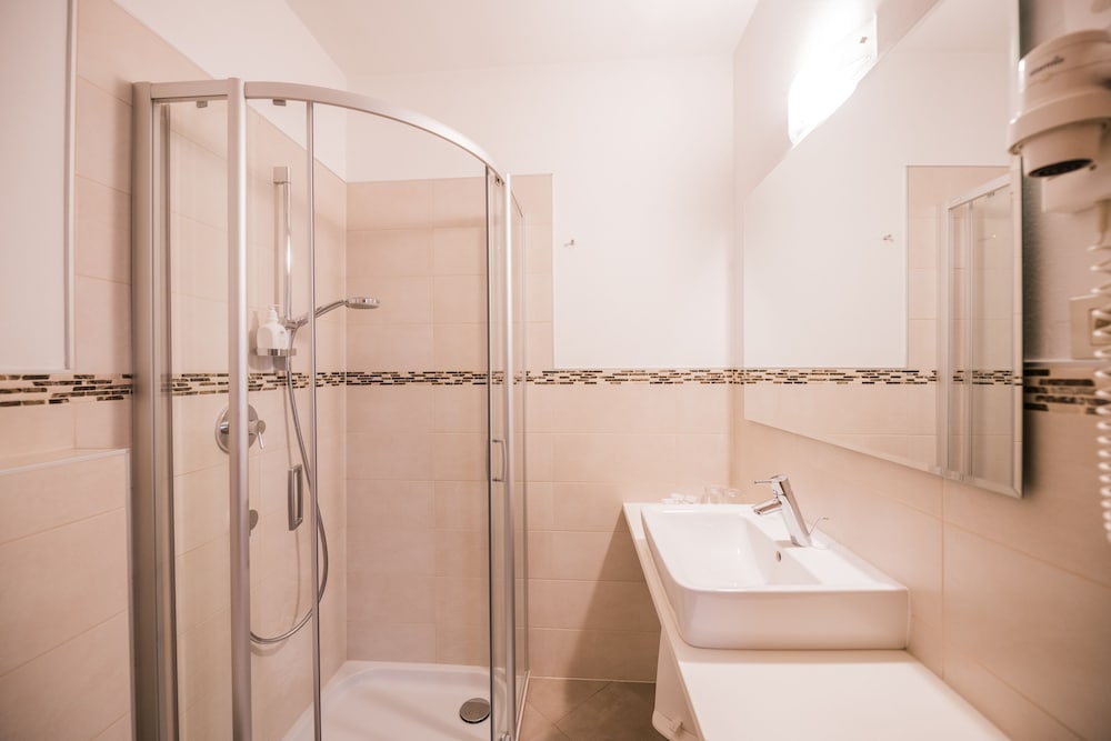 Comfort Double or Twin Room photo 3