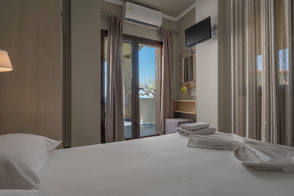 Comfort Room, Ground Floor photo 2