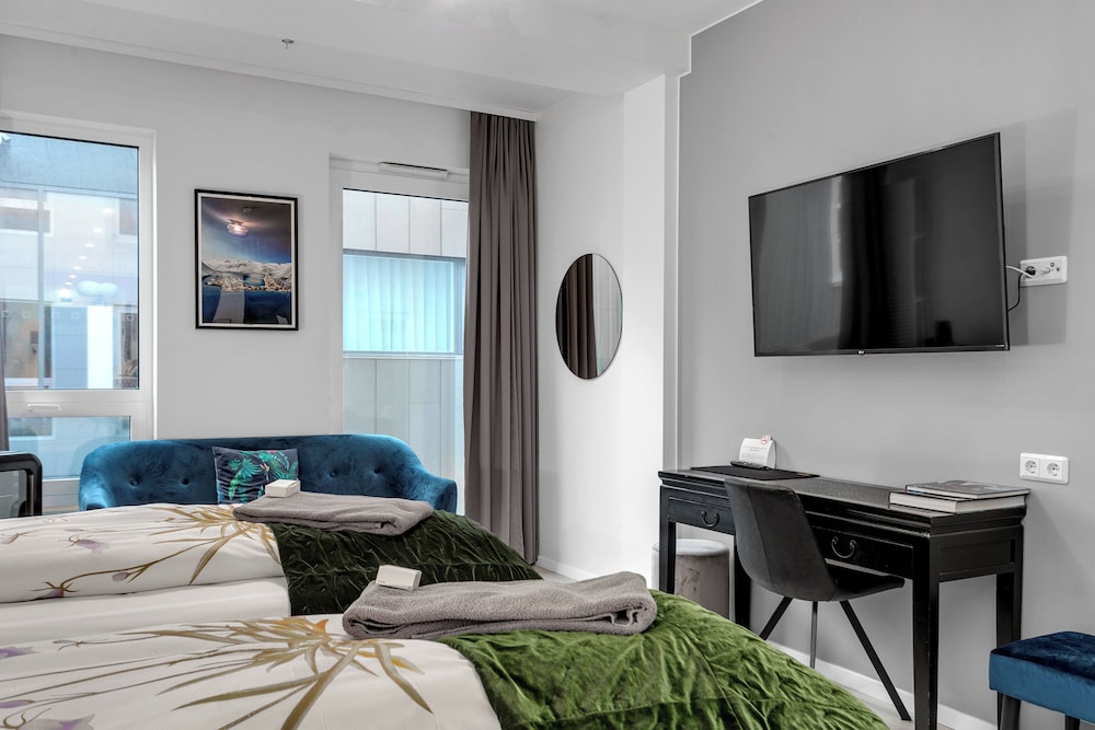 Superior Double Room, Balcony - Photo 16