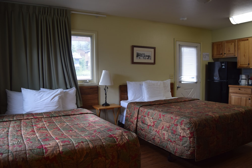 Standard Room, 2 Queen Beds, Kitchenette photo 1