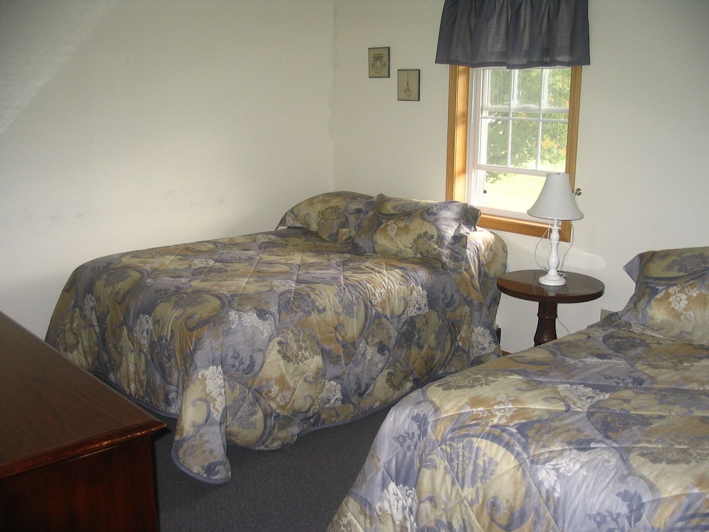 1 Bedroom Suite with 2 Double Beds (2nd Floor) photo 1