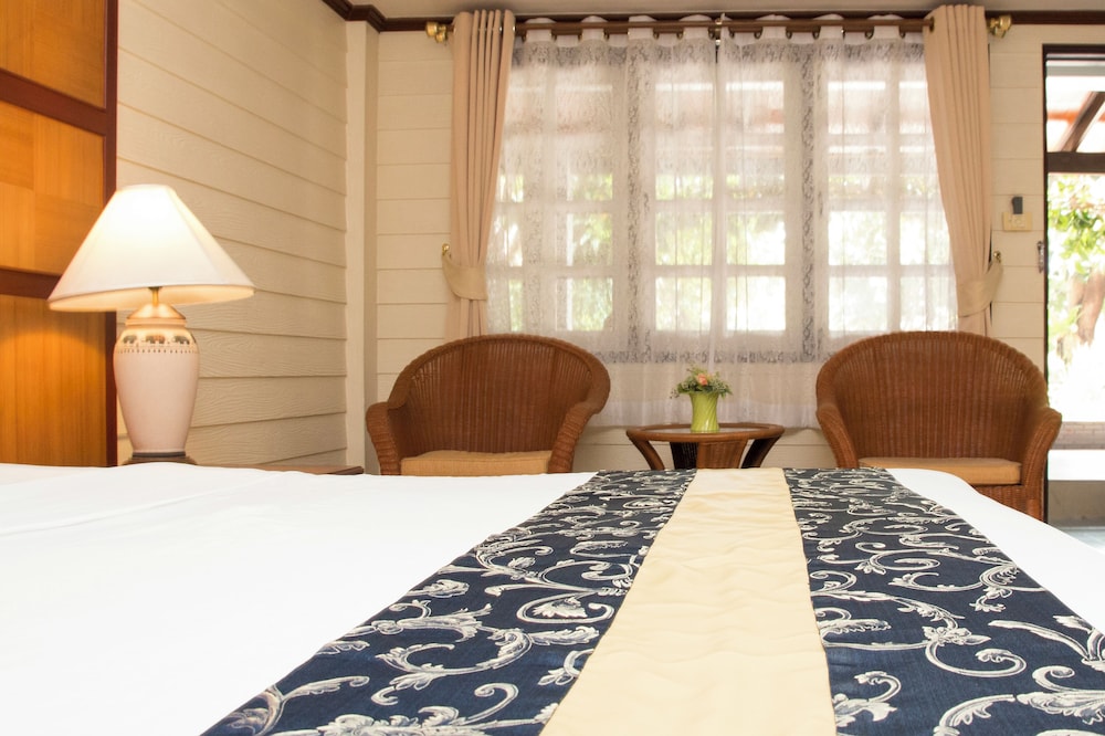 Deluxe Double Room, Pool View - Photo 7