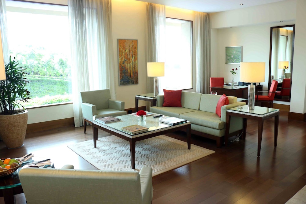 Deluxe Suite - Photo 1