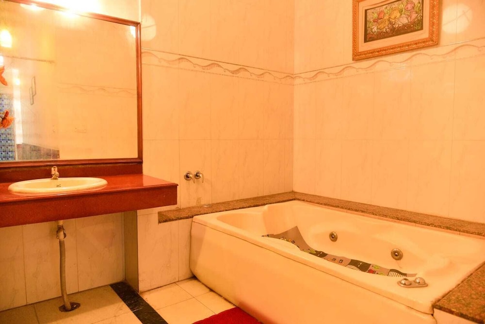 Prime Room - Photo 2