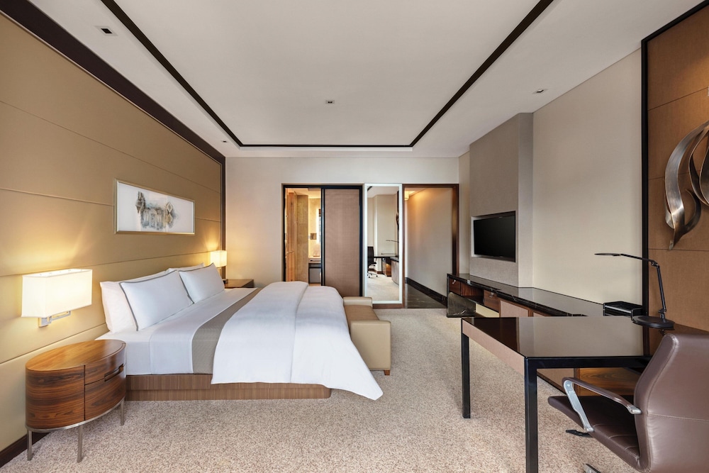 1 King Bed, Guest Room photo 2