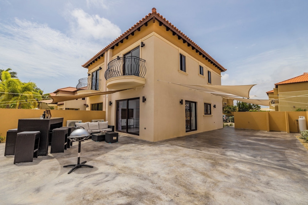 Luxury Townhome photo 3