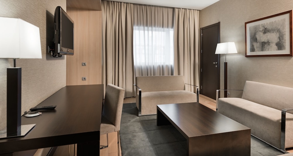 Junior Suite (Extra Bed 3 Adults) photo 3