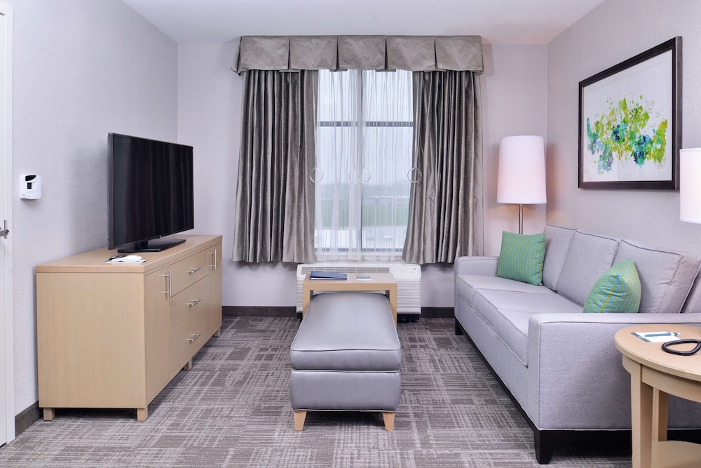 Suite, 2 Queen Beds, Accessible, Bathtub photo 3