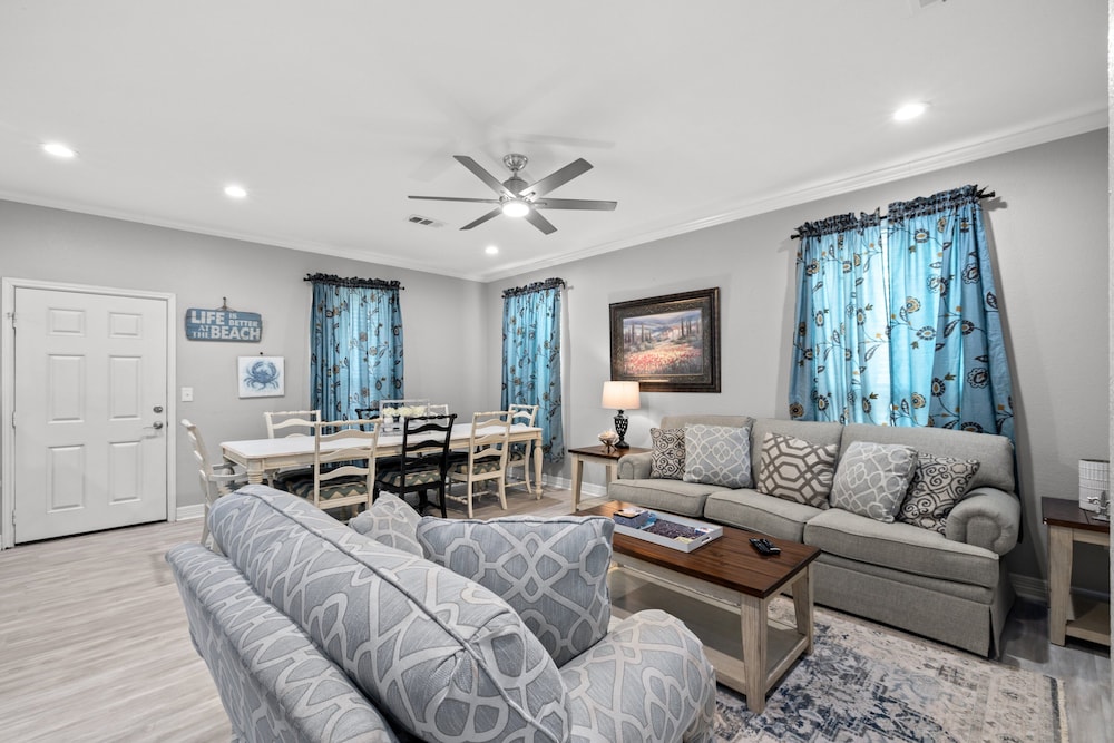 House, 4 Bedrooms