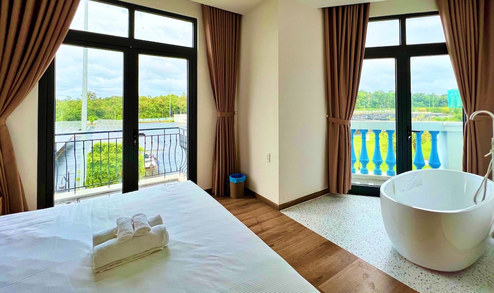 Deluxe Double Room photo 3