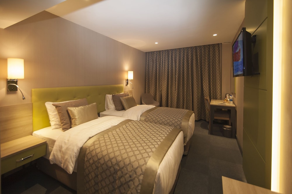Standard Twin Room photo 2