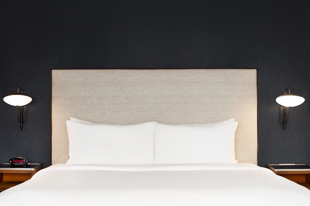 Executive Room, 1 King Bed with Sofa bed