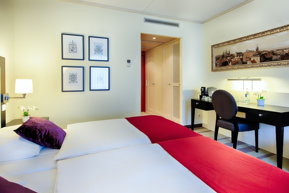 Deluxe Double Room, Accessible - Photo 3