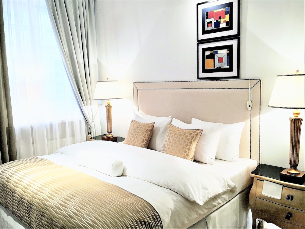 Luxury Suite, 2 Bedrooms (Piwna street, Garden view, 90 m2) photo 2