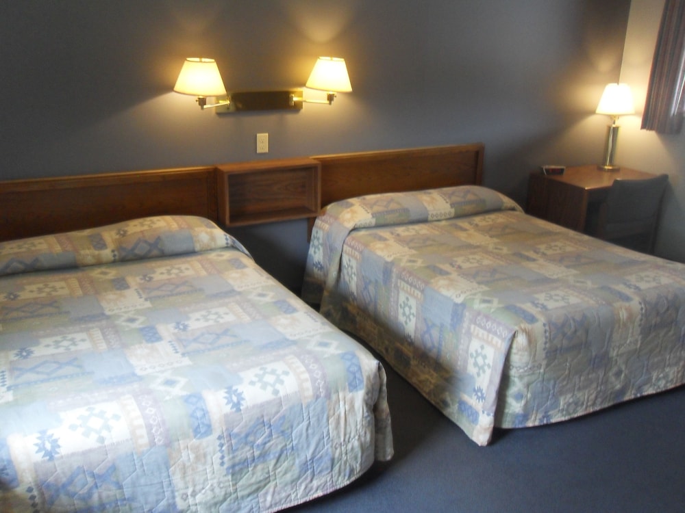 Standard Room, 2 Double Beds photo 3