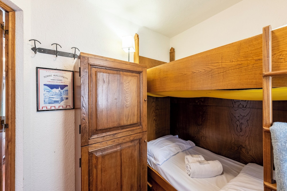 Family Apartment, Multiple Bedrooms (Cozy Apartment with Garden in) photo 3