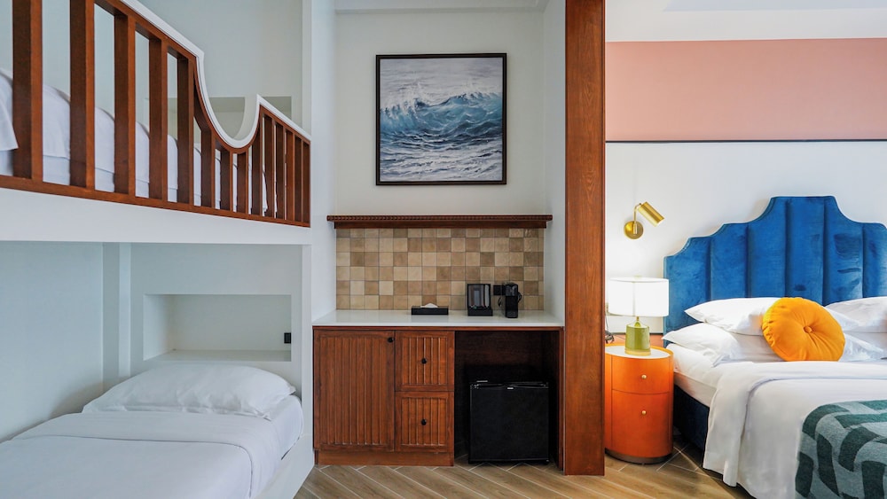 Two-bedroom Lagoon Suite Villa (Up to 4 Guests) (Free Drop-off Airport Transfer) - Photo 1