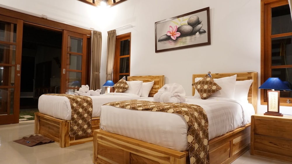 Villa 3 photo 1