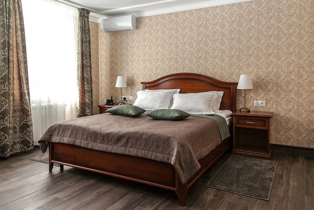 Luxury Suite, 1 Bedroom, Park View (3 rooms)