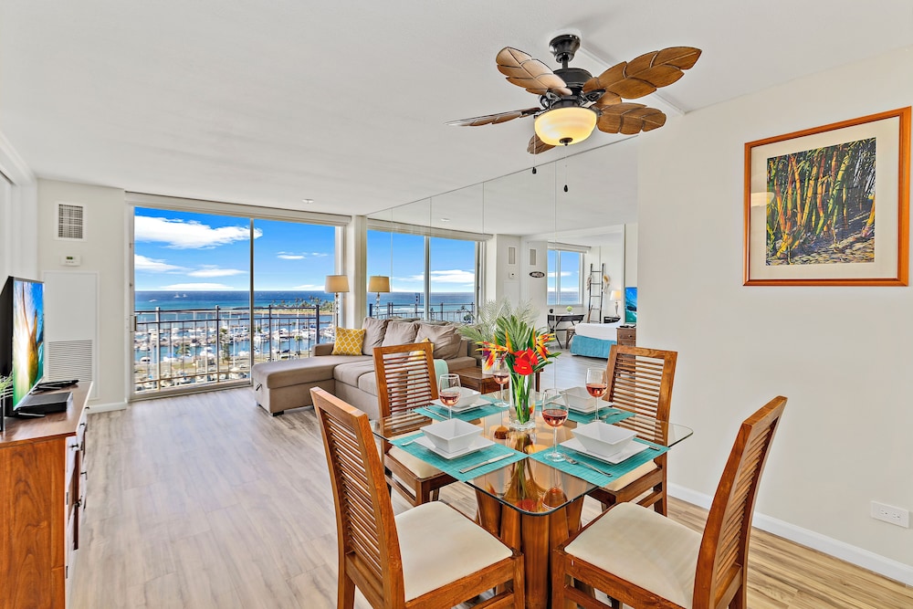 Ocean View 1BR at Ilikai Marina: Apartment, 1 Bedroom, Ocean View (Ilikai Marina (0124)) photo