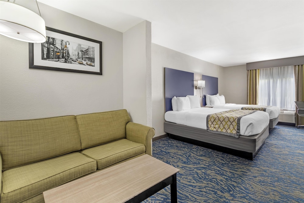 Suite, 2 Queen Beds, Non Smoking (with Sofabed) - Photo 1