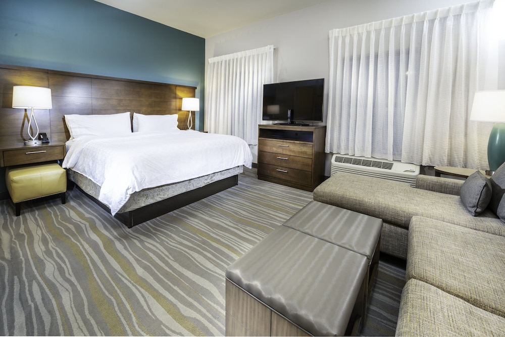 Studio Suite, 1 King Bed with Sofa bed, Accessible, Kitchen (Communications) - Photo 2