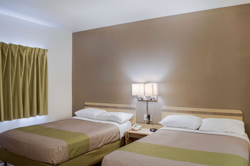 Deluxe Double Room, 2 Double Beds, Non Smoking, Kitchenette photo 1