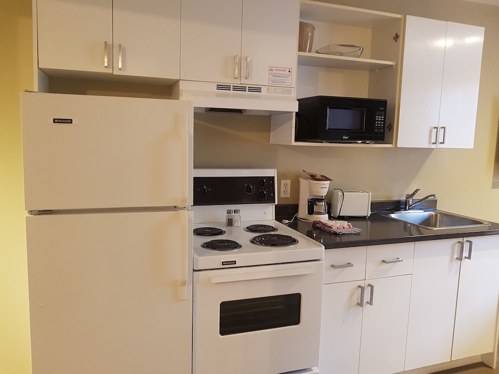 Suite, 1 Bedroom - Photo 3
