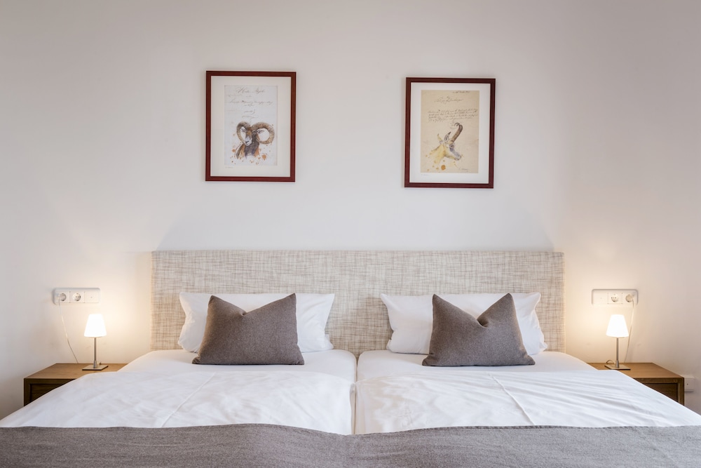 Deluxe Double Room, 1 Double Bed - Photo 4
