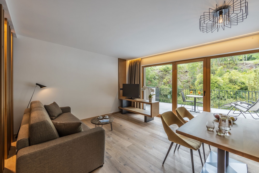 Comfort Apartment, Balcony - Photo 8