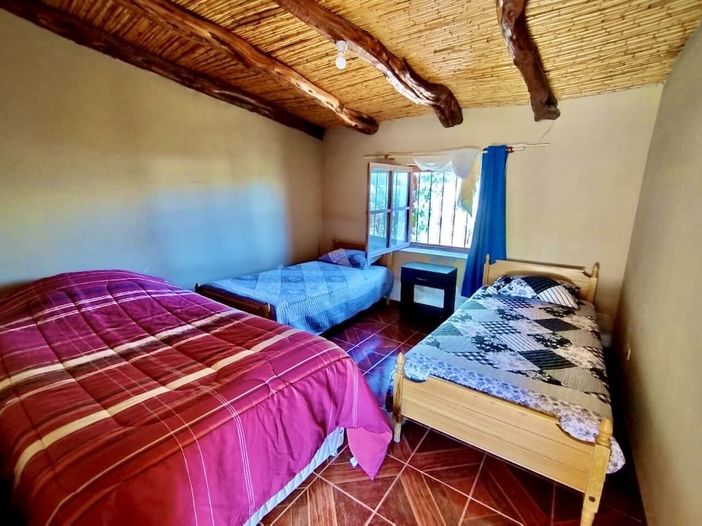 Basic Quadruple Room, Multiple Beds photo 2