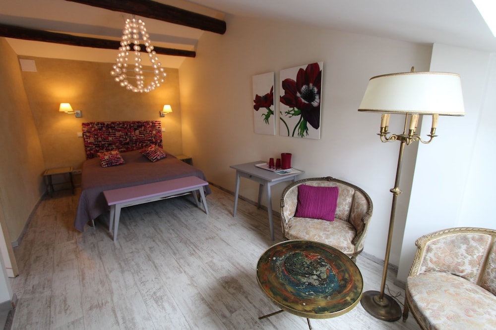 Double Room (Zinzolin) photo 3