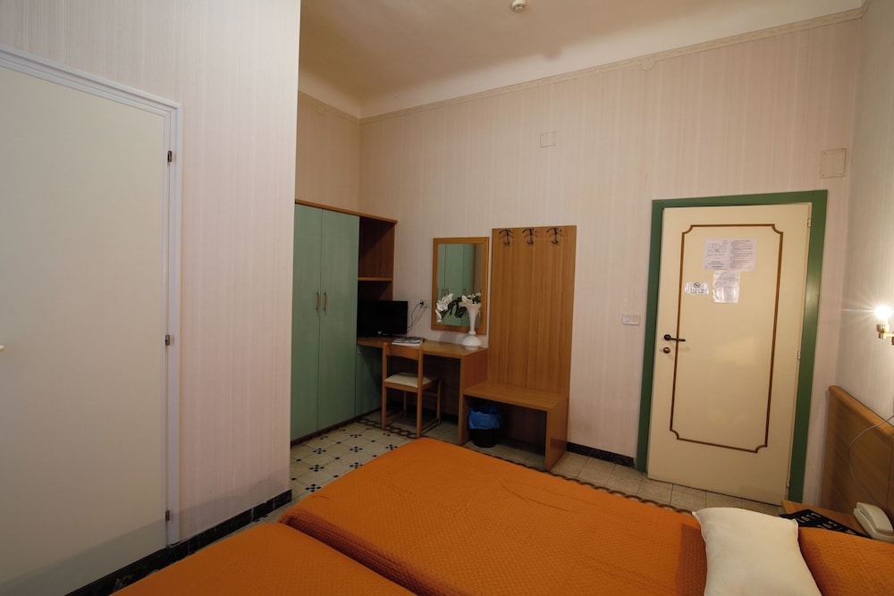 Classic Single Room photo 2